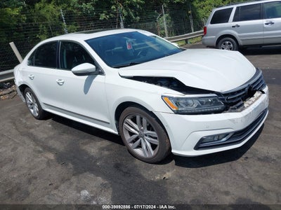 VOLKSWAGEN PASSAT 2017