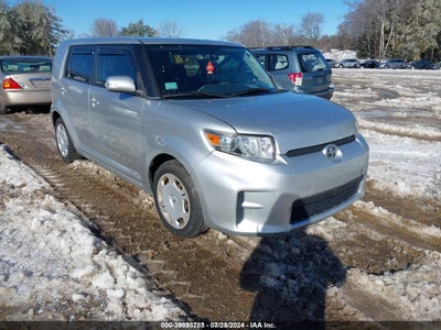 SCION XB 2012
