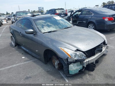 INFINITI G37 2010