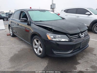 VOLKSWAGEN PASSAT 2014