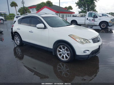INFINITI JOURNEY 2012