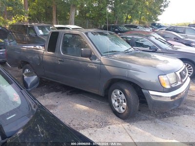 NISSAN FRONTIER 2000