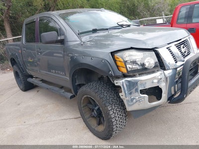NISSAN TITAN 2013