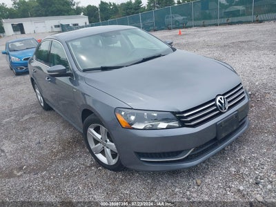 VOLKSWAGEN PASSAT 2014