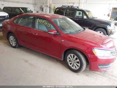 VOLKSWAGEN PASSAT 2015