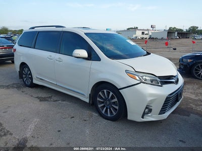 TOYOTA SIENNA 2019