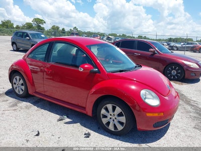 VOLKSWAGEN NEW BEETLE 2008