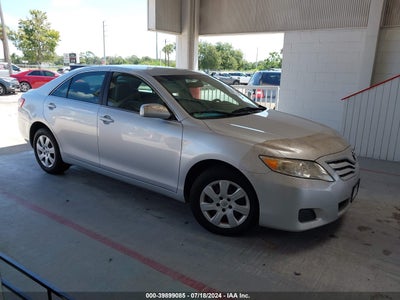 TOYOTA CAMRY 2011