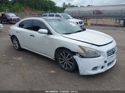 NISSAN MAXIMA 2014