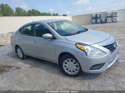 NISSAN VERSA 2017