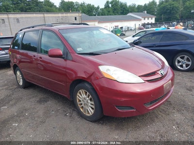 TOYOTA SIENNA 2010