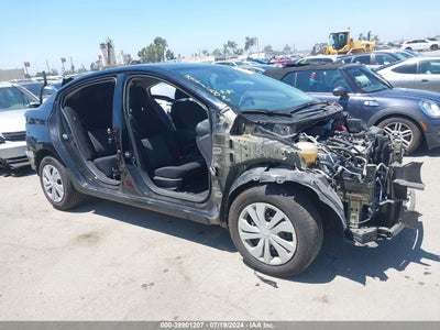 NISSAN VERSA 2021