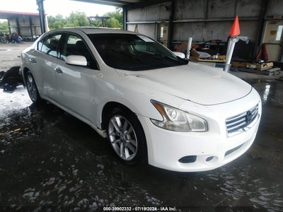 NISSAN MAXIMA 2014
