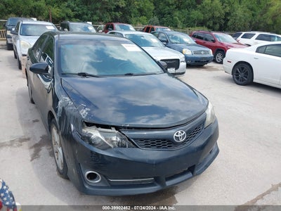 TOYOTA CAMRY 2012