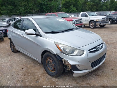 HYUNDAI ACCENT 2013