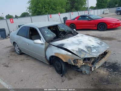 TOYOTA CAMRY 2001
