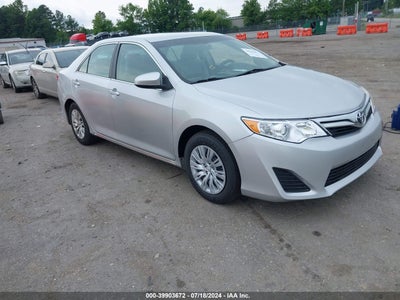 TOYOTA CAMRY 2014