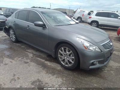INFINITI G37 2013