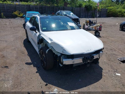 Kia K5 2025
