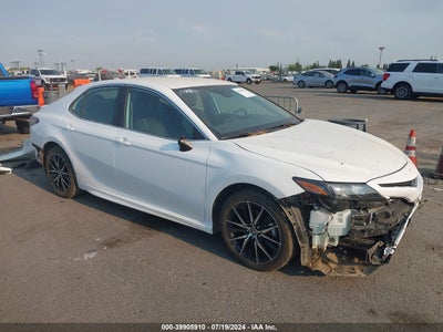 TOYOTA CAMRY 2024