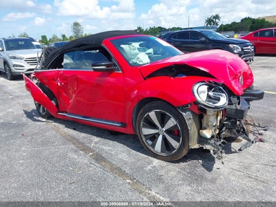 VOLKSWAGEN BEETLE 2013
