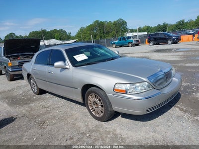 LINCOLN TOWN CAR 2006