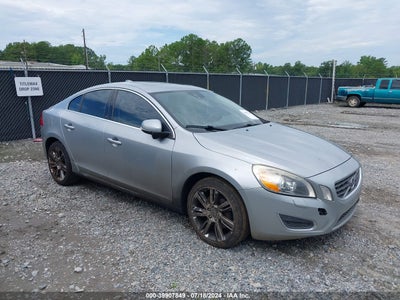 VOLVO S60 2011