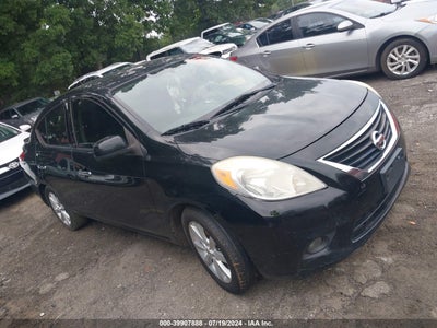 NISSAN VERSA 2014