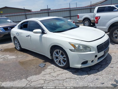 NISSAN MAXIMA 2014