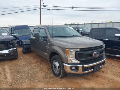 FORD F-350 CHASSIS 2022