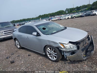 NISSAN MAXIMA 2012