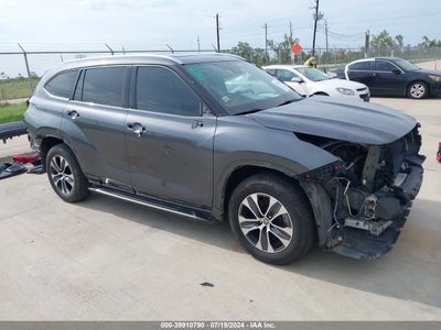 TOYOTA HIGHLANDER 2020