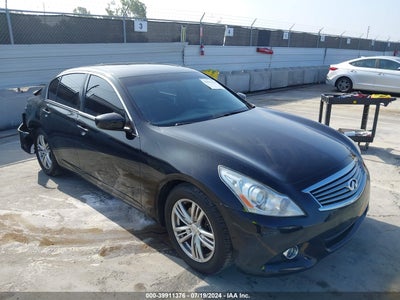 INFINITI JOURNEY 2013