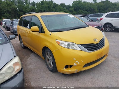 TOYOTA SIENNA 2014