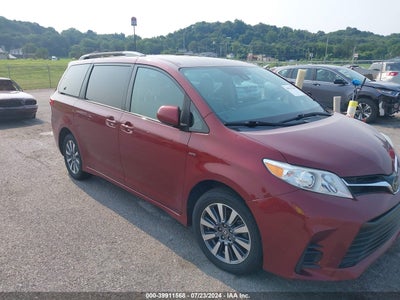 TOYOTA SIENNA 2020