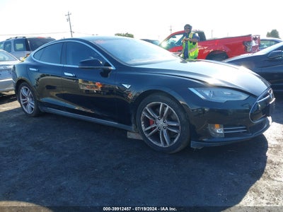 TESLA MODEL S 2015
