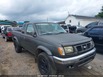 NISSAN FRONTIER 2000