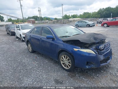 TOYOTA CAMRY 2011