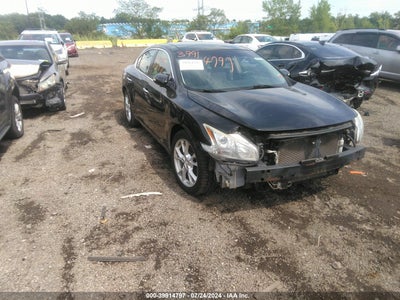 NISSAN MAXIMA 2014