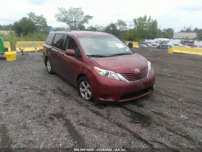 TOYOTA SIENNA 2017