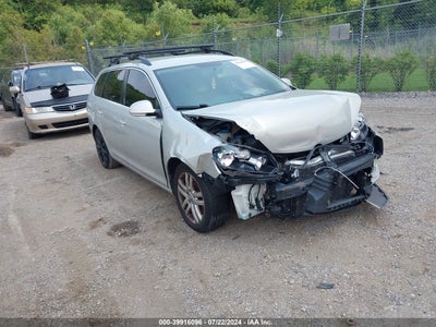 VOLKSWAGEN JETTA SPORTWAGEN 2011