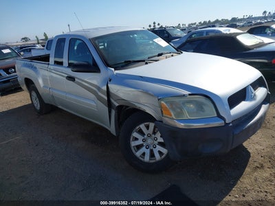 MITSUBISHI RAIDER 2006