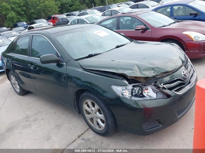 TOYOTA CAMRY 2011