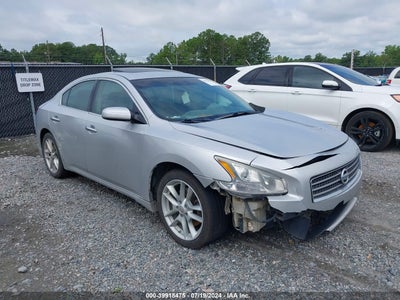 NISSAN MAXIMA 2011