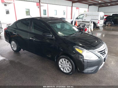 NISSAN VERSA 2019