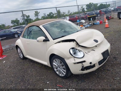 VOLKSWAGEN NEW BEETLE 2009