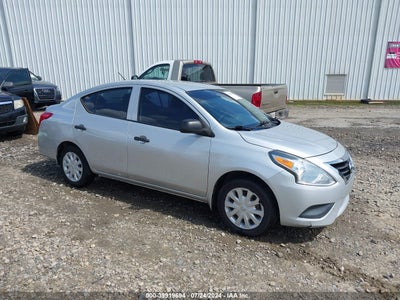 NISSAN VERSA 2015