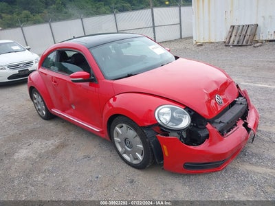 VOLKSWAGEN BEETLE 2012