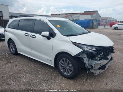 TOYOTA SIENNA 2021