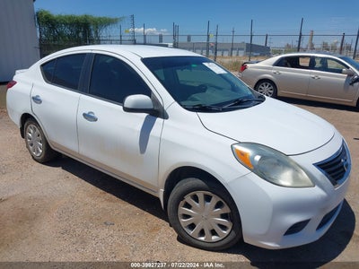 NISSAN VERSA 2013